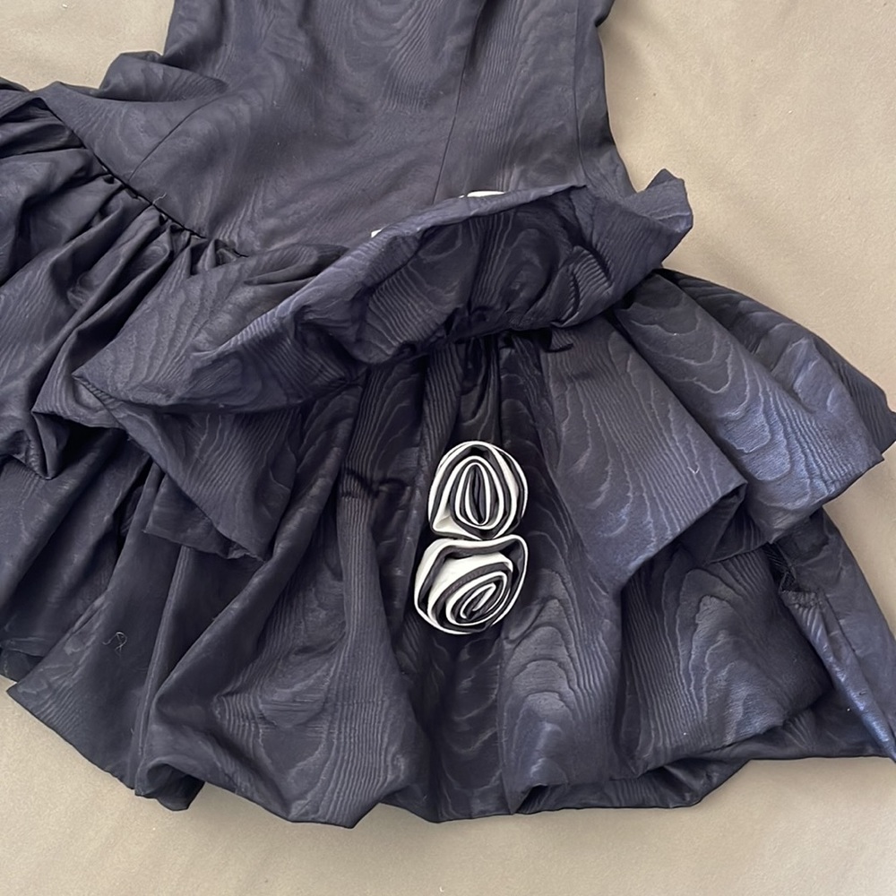 ENRIQUETA VERGARA Viña Del Mar - Chile, Gorgeous strapless black color Dress - Picture 12 of 16